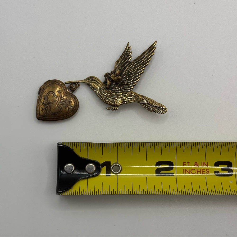 Vintage Hummingbird Brooch Set with Gold Tone Red Flower & Bronze Heart Locket - Picture 7 of 9